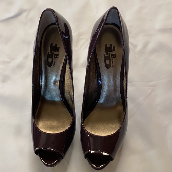 Browns ID patent leather platform heel shoes. Color purple. Size 8 1/2. New. - Picture 2 of 8